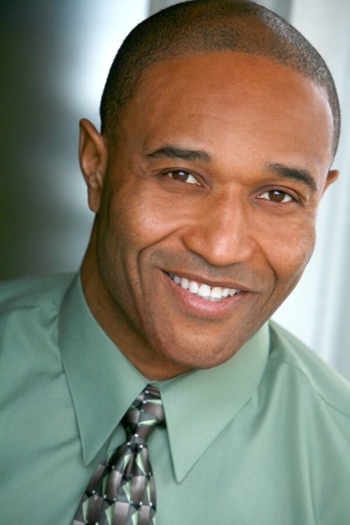 Jeffrey Moon as Lyle