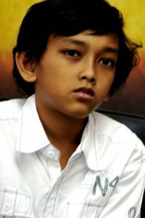 Yusuf Aulia as Adit