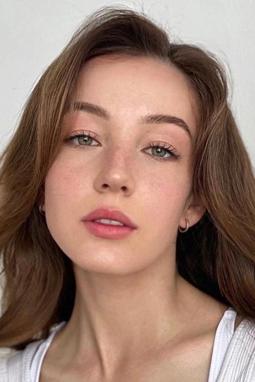 Maria Chukina as Masha