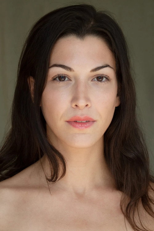 Amira El Sayed as Maha