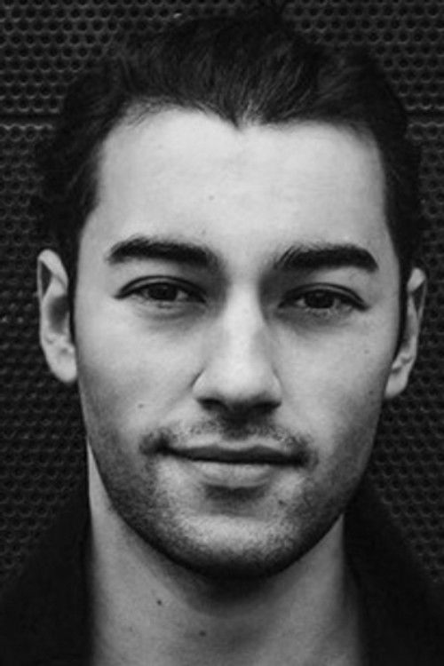 Simon Settergren as Sergio