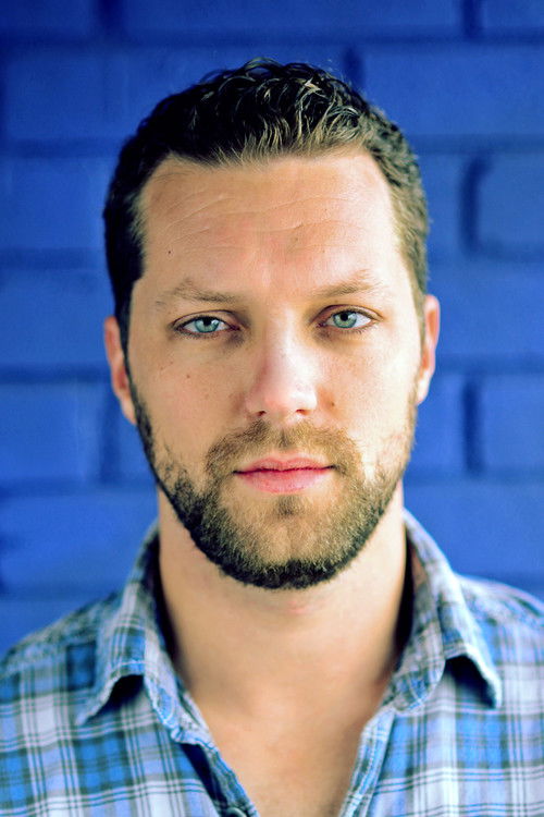 Beau Harris as Waiter