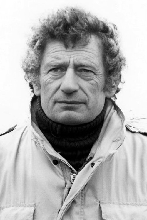 Frédéric de Pasquale as Devereaux