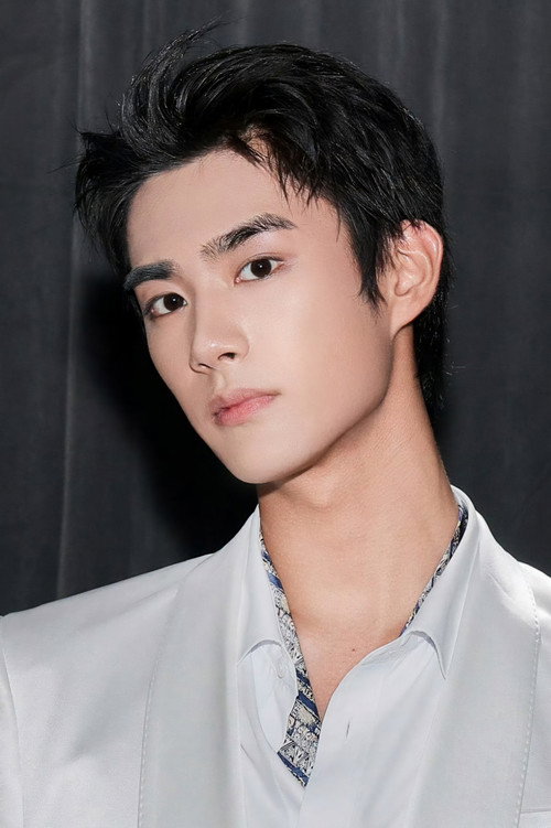 Wang Yunkai as Liang Chen