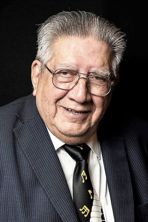 Valentín Trujillo as Pianist