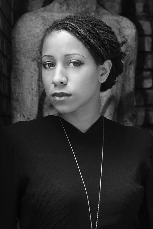 Ché Aimee Dorval as Self - Vocals, Guitar