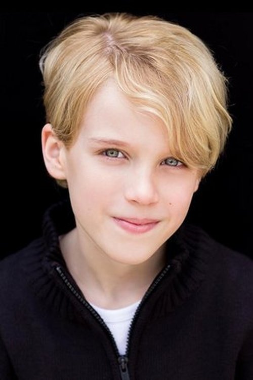 Lucas Royalty as Logan