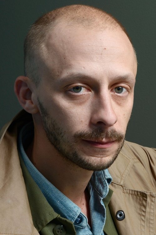 Maxwell McCabe-Lokos as Henry Andreas