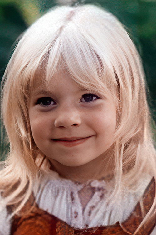 Anya Andrianova as Marinka