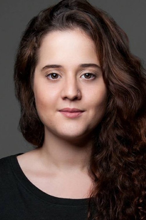 Júlia Guerra as PENINA