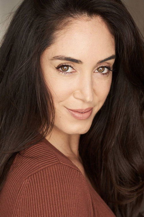 Jayda Berkmen as Roberta Statero