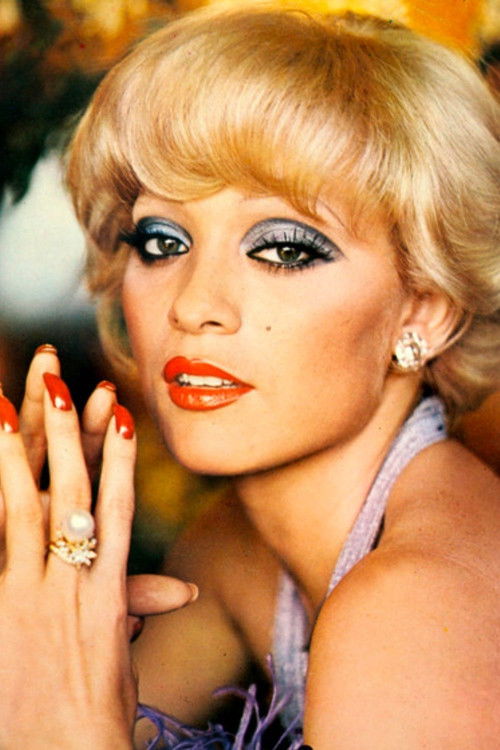 Seçil Heper as Melek