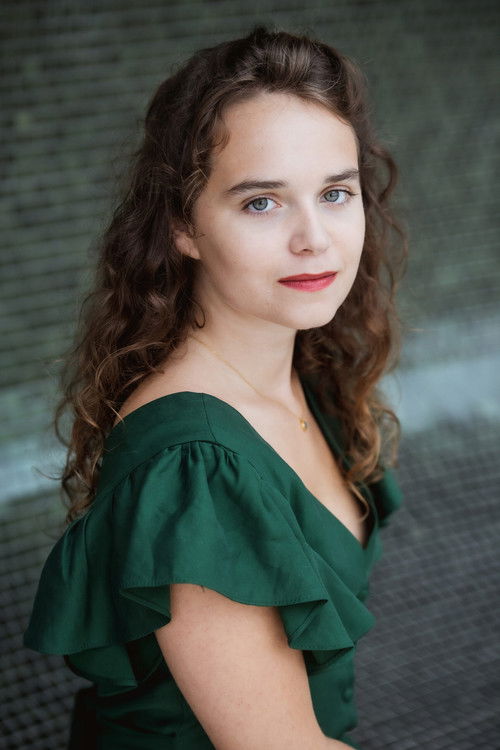 Michèle Bréant as Gaëlle