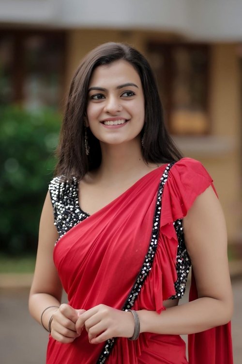 Chaithania Prakash as Honey