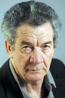 Gilles Fisseau as Reverdy