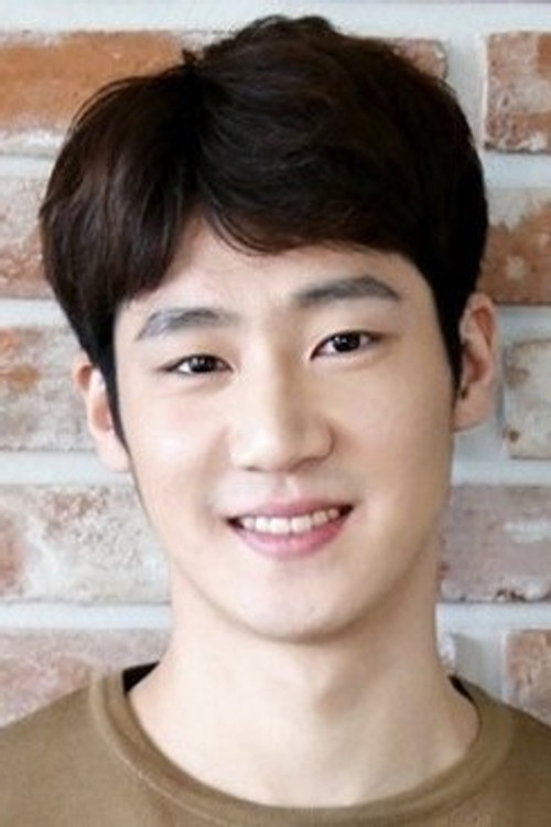 Kim Yoon Ho as Sung Kyu