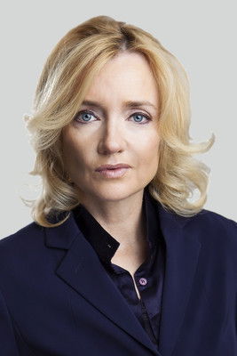 Julie Meyer as Physical Therapist