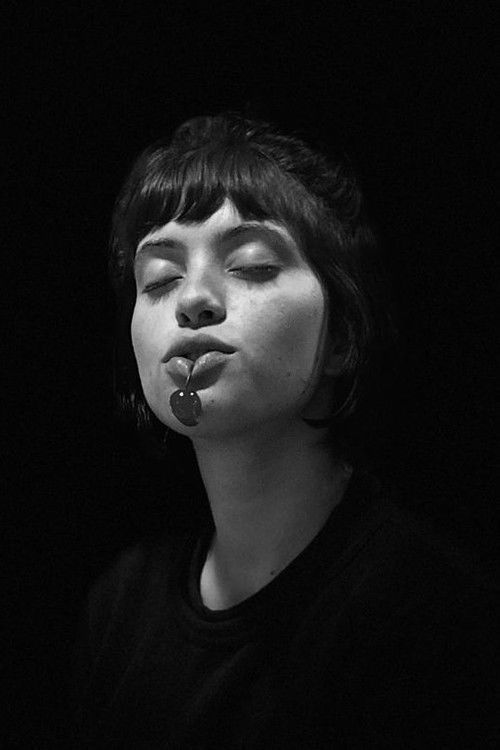 Natali Manfrin as Luciana