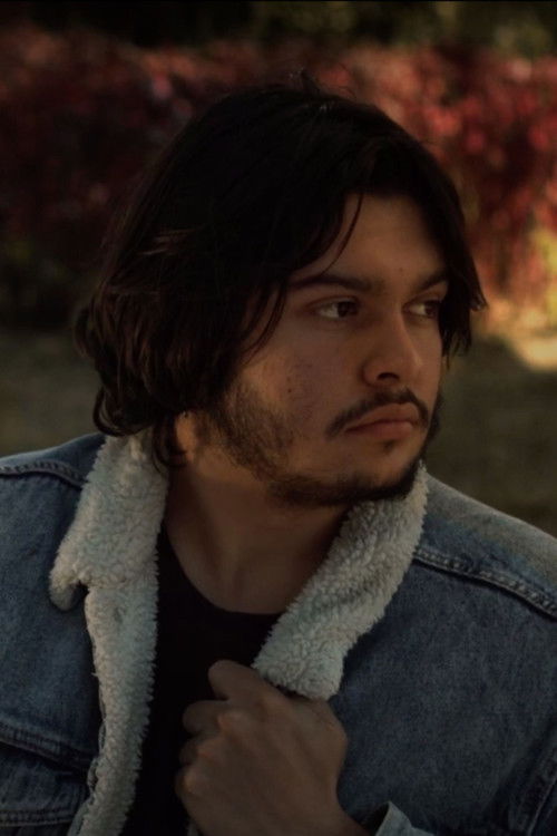 Gabriel Conde as Marcos