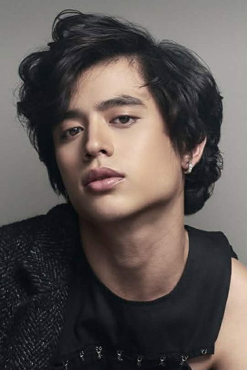 Kelvin Miranda as Barry Segundo