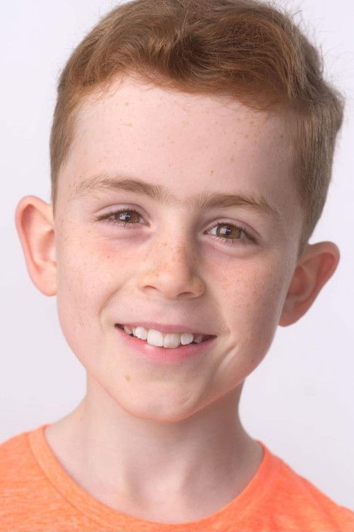 Cian Eagle-Service as Dexter Procter