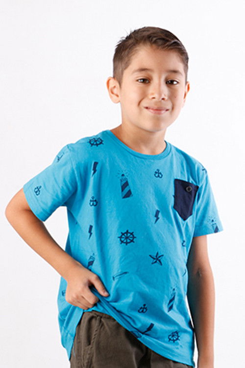 Santino Ríos as Darío