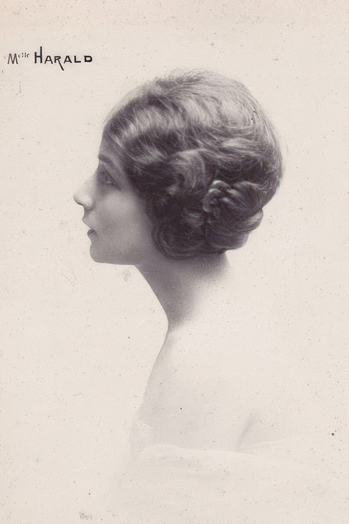 Mary Harald as Tih Minh