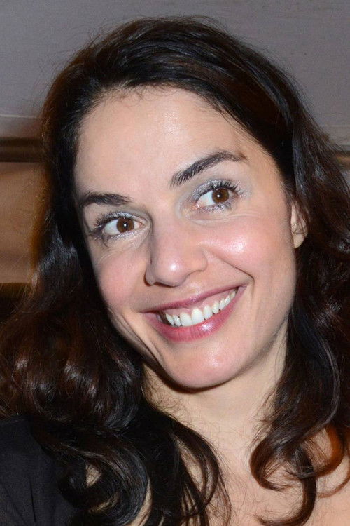 Zazon Castro as Caroline