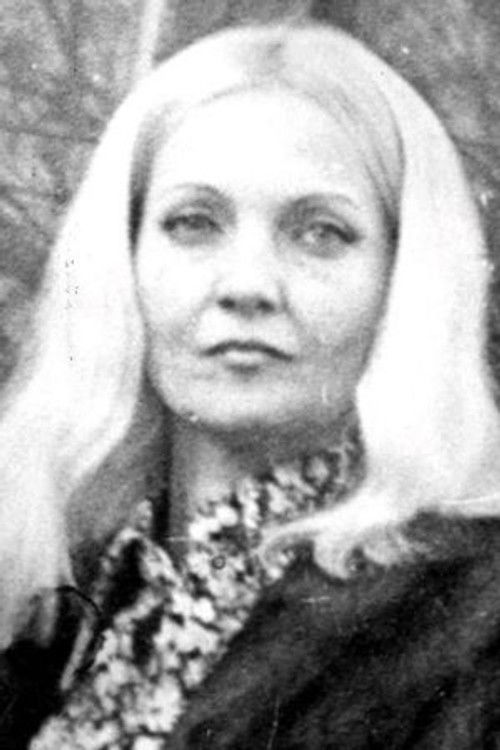 Iulia Vraca as Panțaula