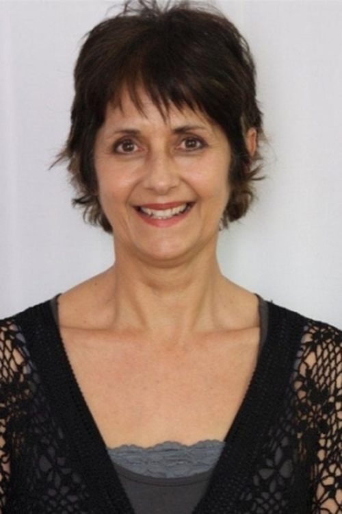 Margot Wood as Rena Hangaroa