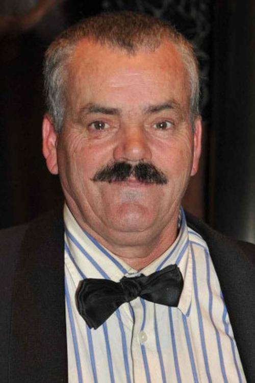 El Risitas as Robledillo