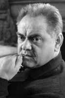 Sándor Deák as Dallos