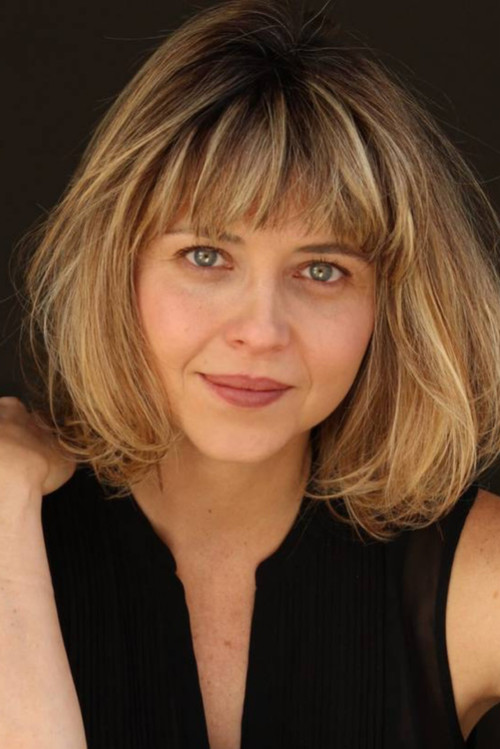 Luíza Curvo as Michele Cavalcante Gomes