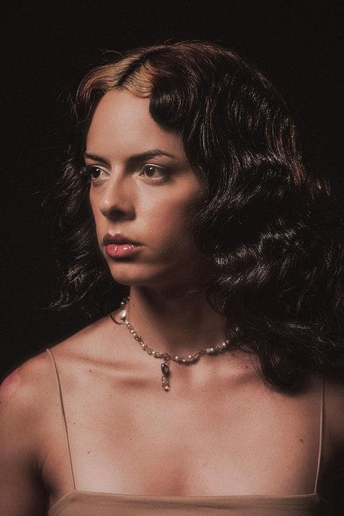 Aura do Nascimento as Cecília dos Anjos / Salomé