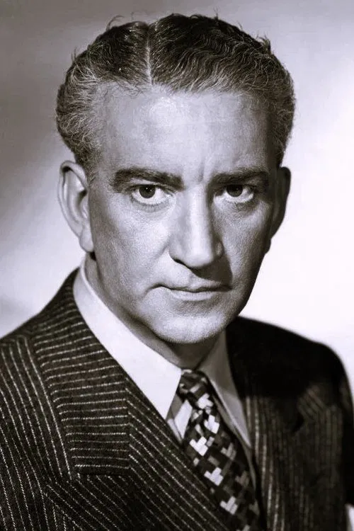 John Litel as Harry McNamara