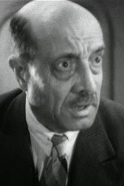 André Cheron as Headwaiter