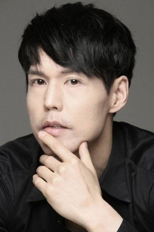 Lee Kwang-hoon as Lawyer