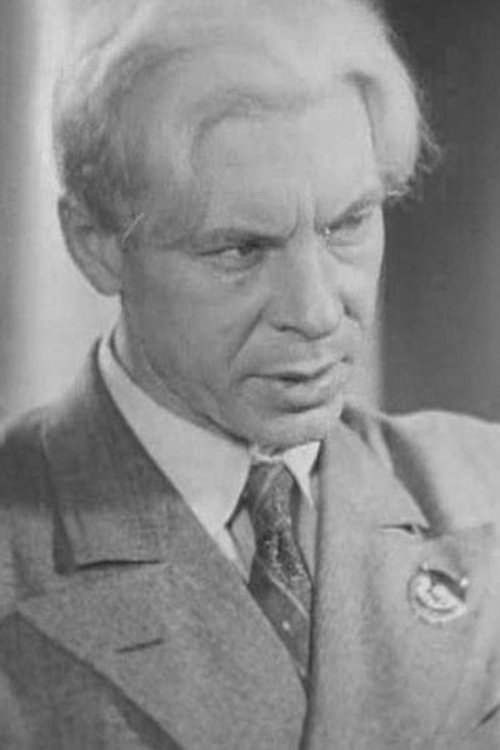 Vasiliy Kovrigin as Maksim (uncredited)