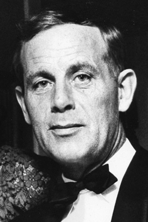 Arne Skouen as himself