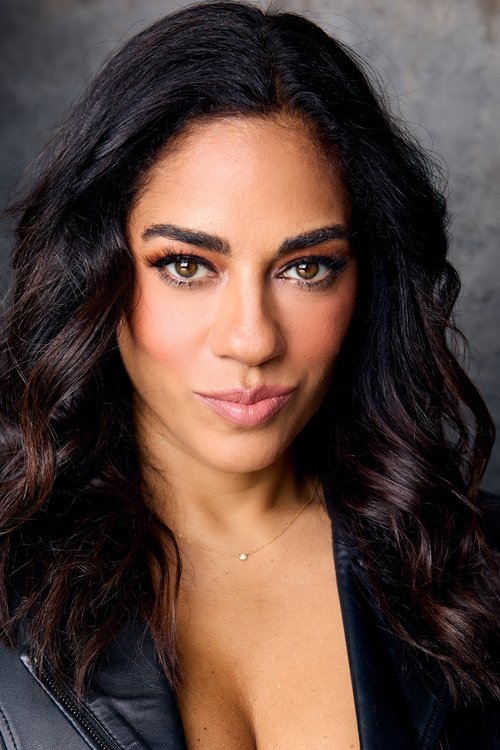 Sharon Carpenter as Self - Entertainment Journalist