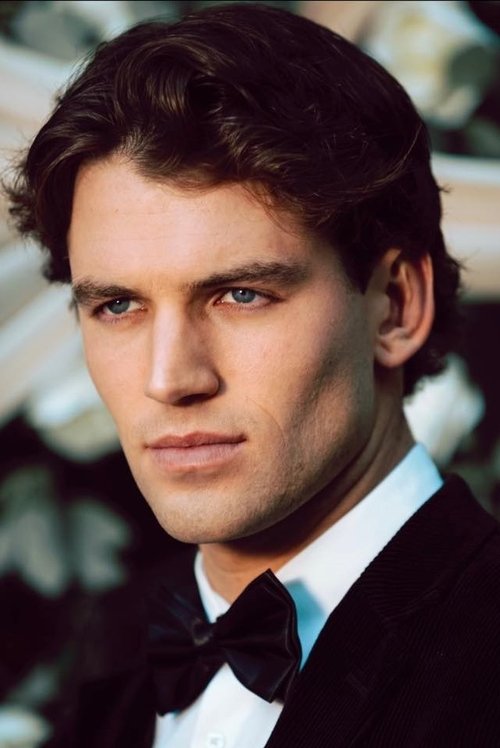 Noah Fearnley as Cade Kerrigan