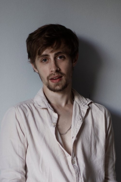 Gui Mallmann as Pássaro