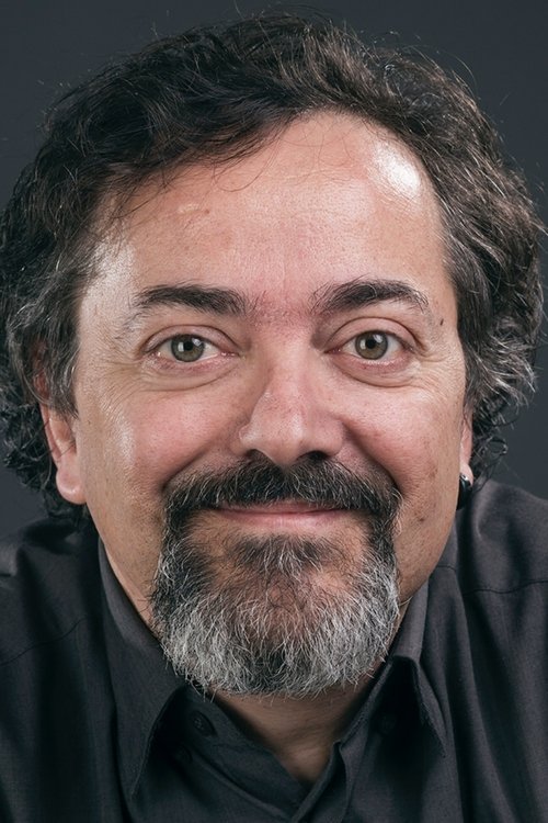 Rui Oliveira as Carlos