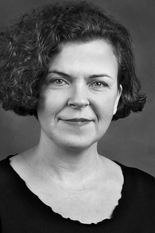 Nanna Buhl Andresen as Karen