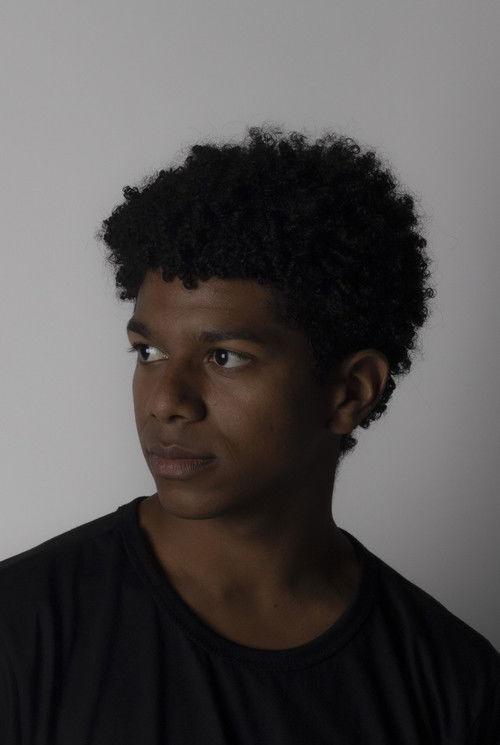 Esdras Ananias as Diretor