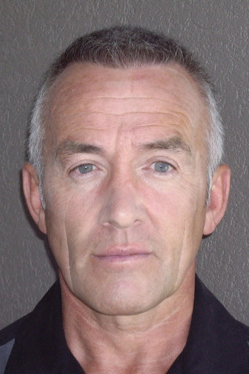 Mike Cook as Richard Carter