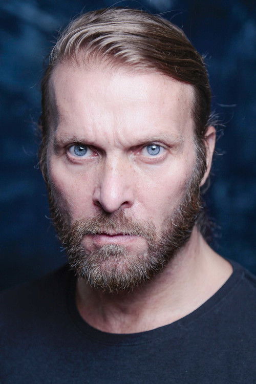 Pasi Antero Remsu as Antti