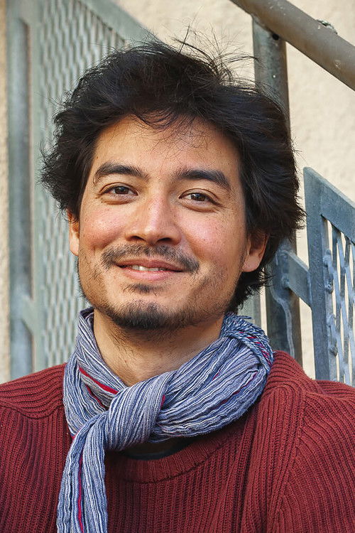 Aloun Marchal as Dancer