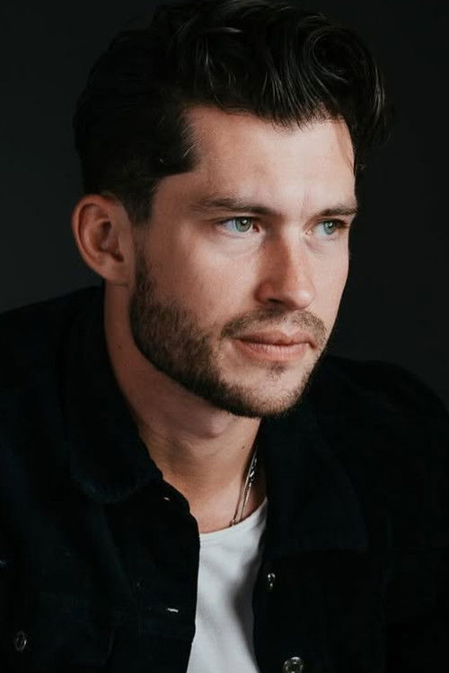 Graham Phillips as Harry Osborn