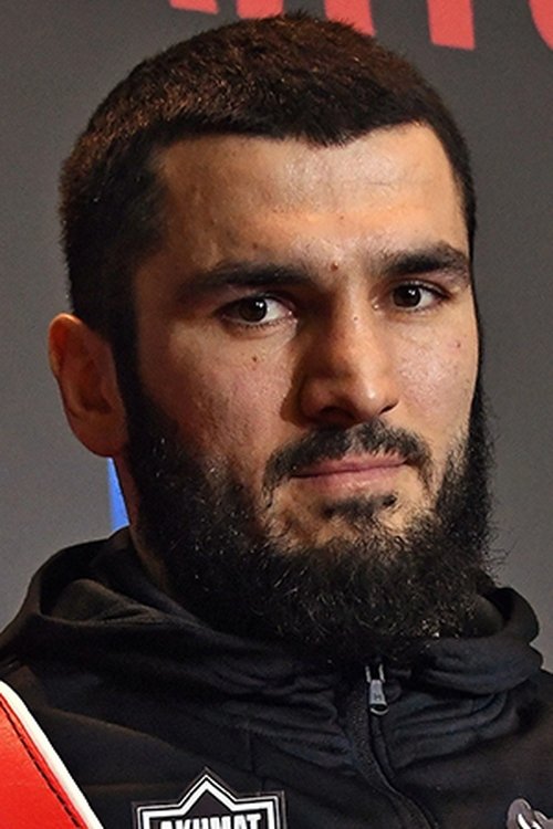 Artur Beterbiev as Self